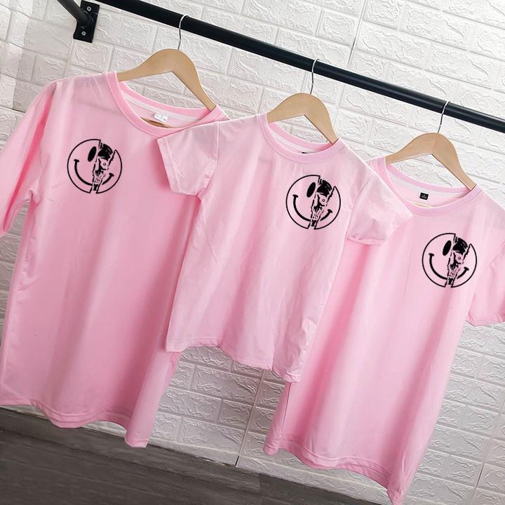 Áo Thun Đồng Phục Gia Đình Màu Hồng Logo Miệng Cười Halloween ATN5798  - J.A Shop