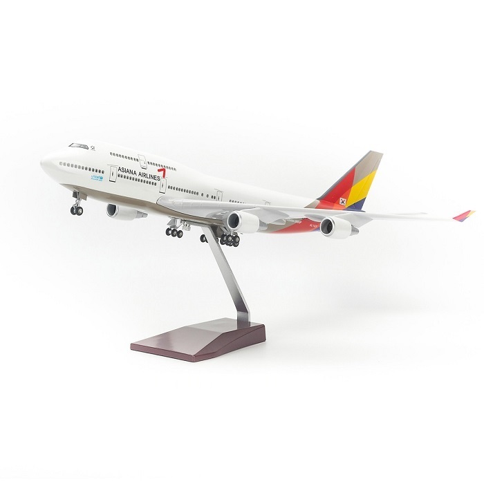 Mô hình máy bay 47cm A_sia_na B747 có bánh xe và led