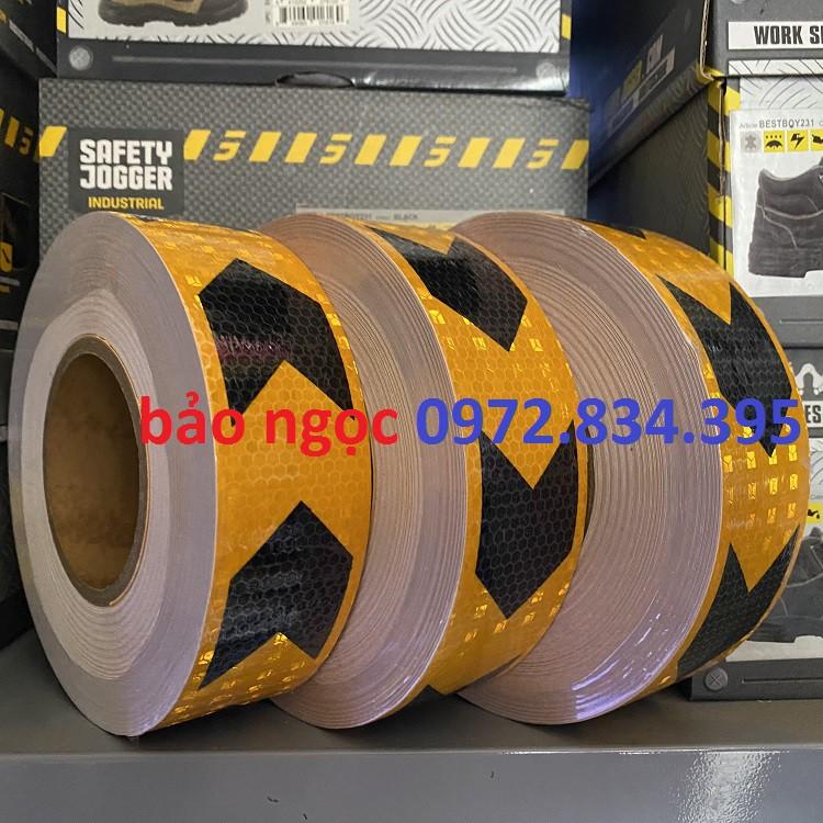 Decan phản quang dán mũi tên 5cmx50 mét
