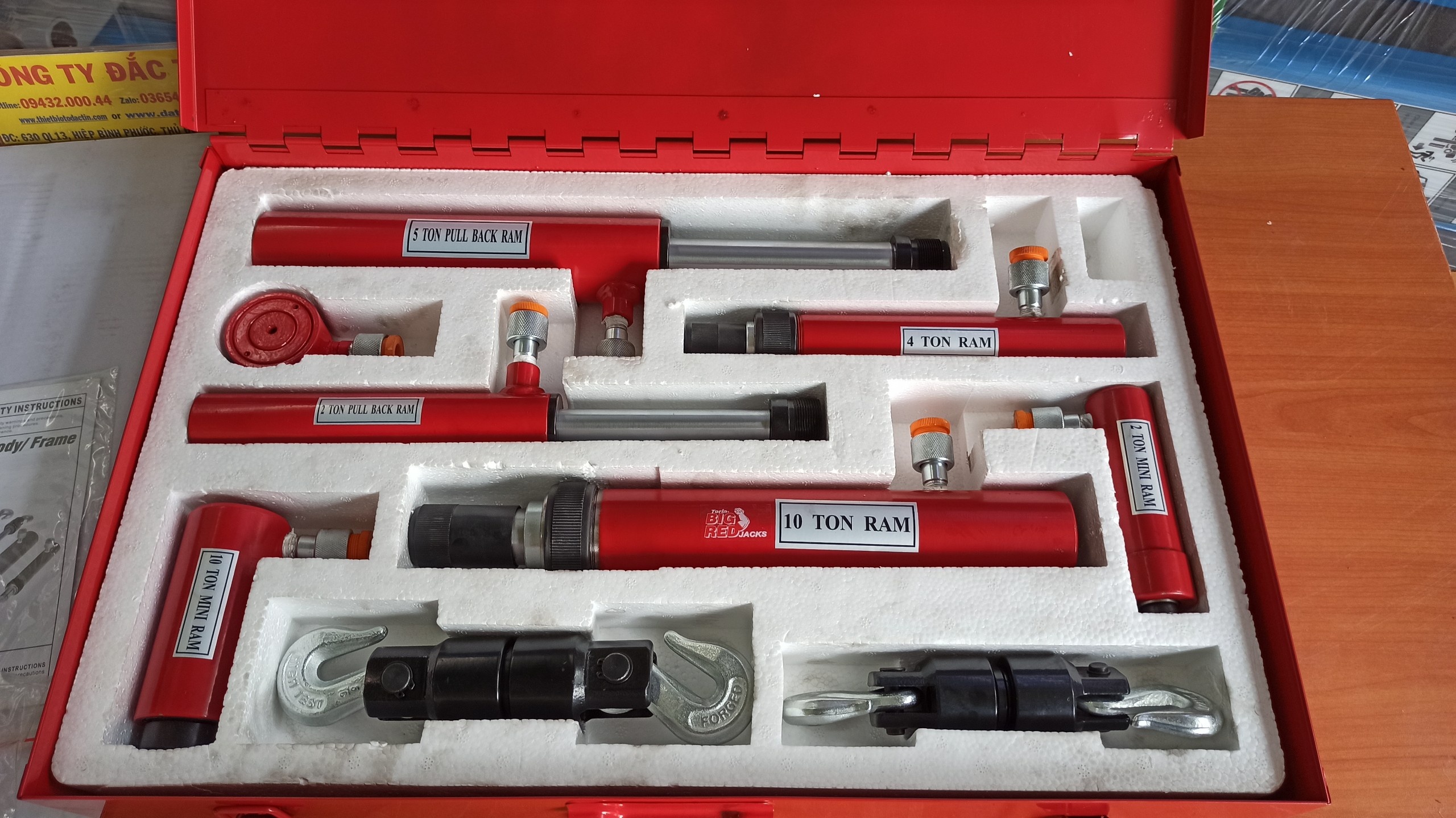 Xy lanh thủy lực, bộ kéo móc thân xe thủy lực