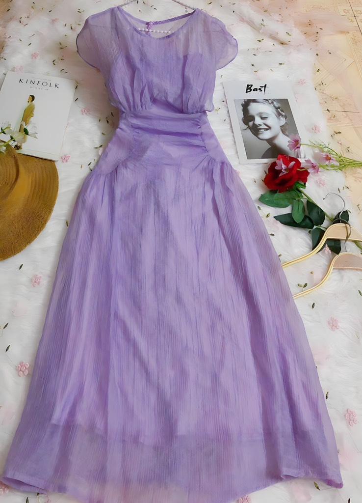 Đầm xòe tơ xếp li eo bánh bèo
