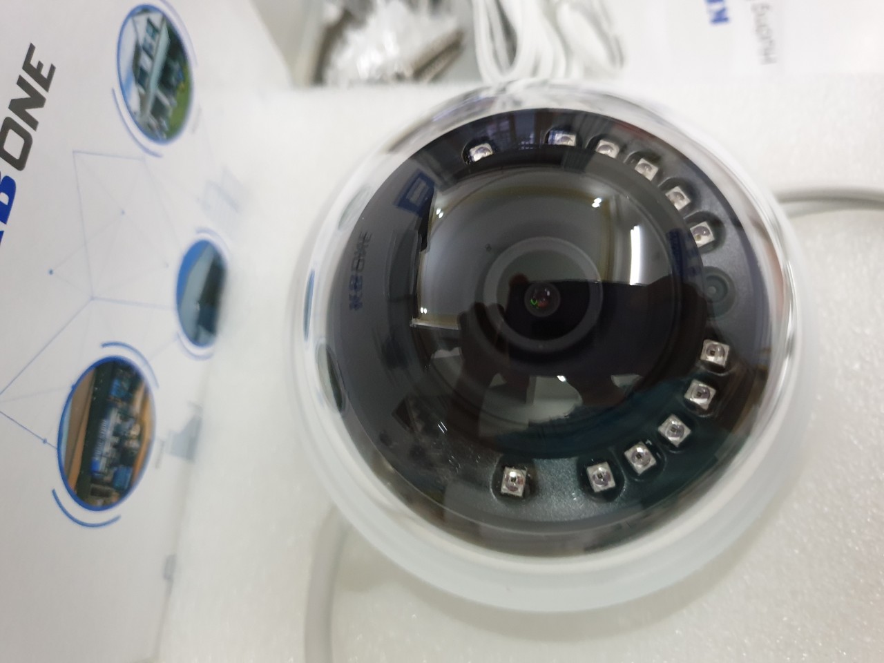 Camera IP Wifi Dome 4.0MP KBONE KN-4002WN- HÀNG CHÍNH HÃNG