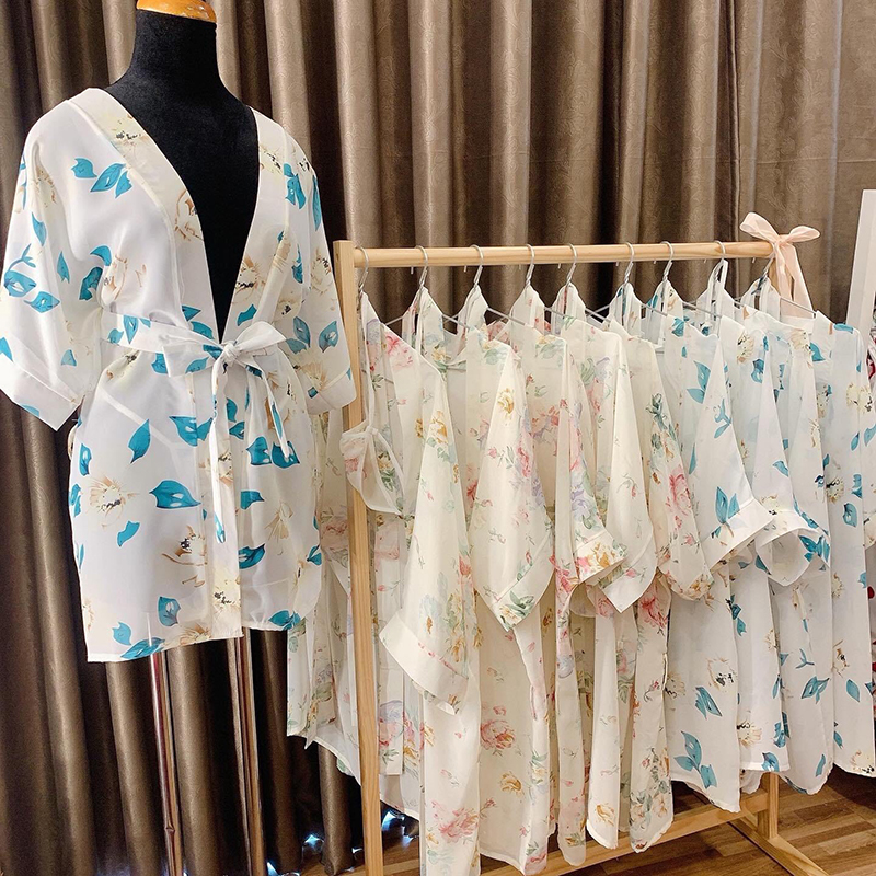 Áo choàng ngủ kimono in hoa văn kèm quần chip lọt khe gợi cảm Q28 - Áo choàng ngủ nữ quyến rũ