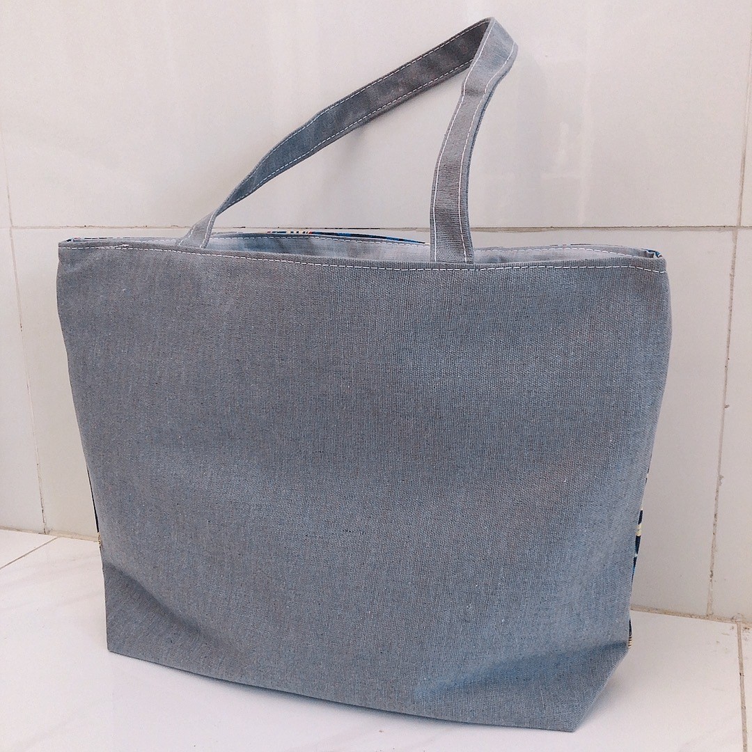 Túi xách vải bố canvas, thiết kế thời trang in hình họa tiết, đựng được giấy tờ A4