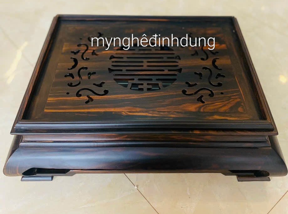 Khay  để bộ ấm chén trà  trang trí bàn uống nước bằng gỗ mun hoa kt 47x37x15cm