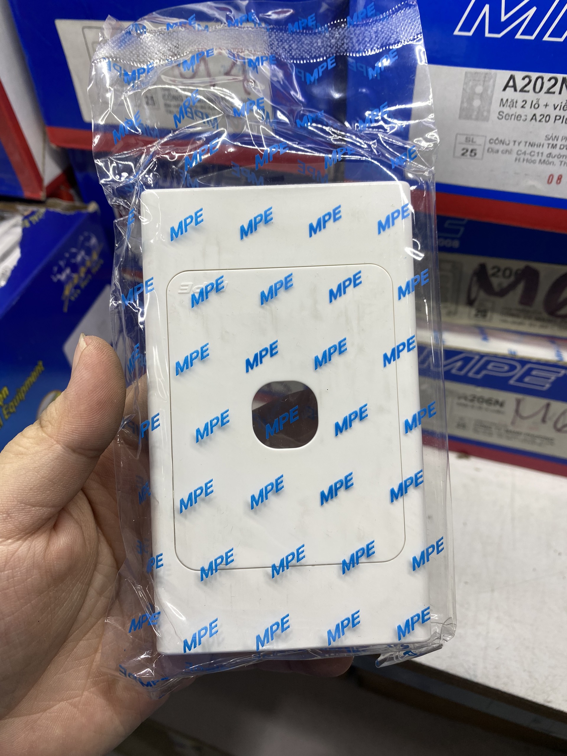 Mặt thiết bị MPE Series A20 (mặt ổ cắm, công tắc, cb cóc) - Hàng chính hãng