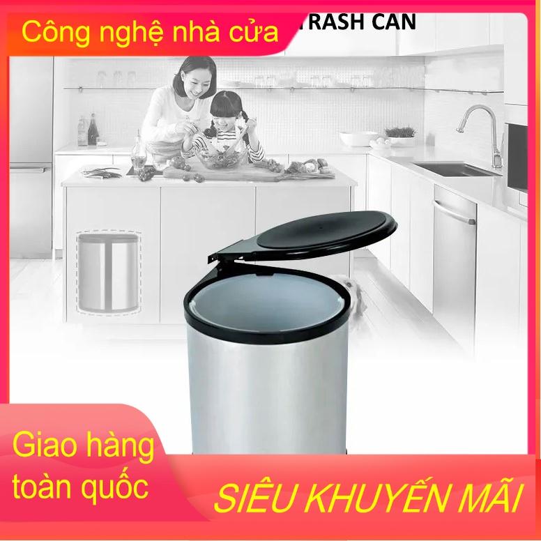 thùng rác gắn cánh cho tủ bếp.