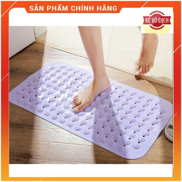 Thảm lót chống trơn trượt nhà tắm có nút hít bám chắc chắn.