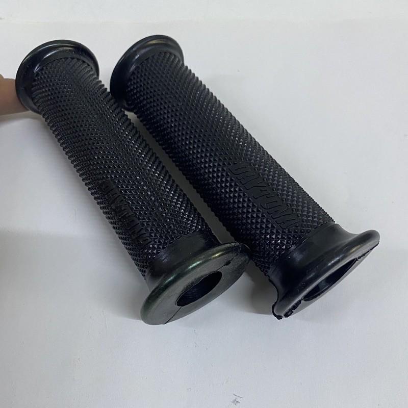 Bao tay không gù Daytona gắn thông dụng các dòng xe