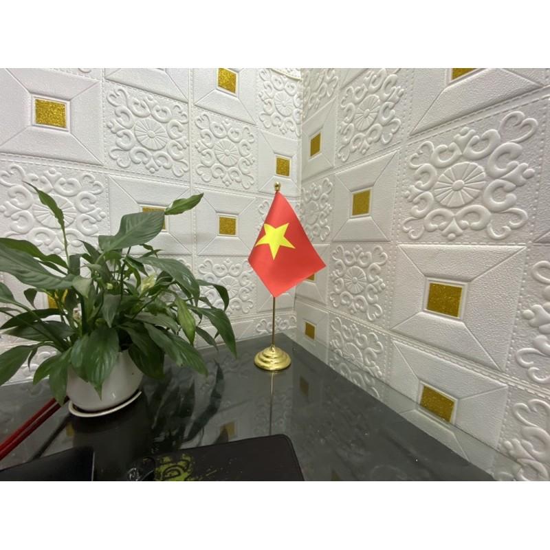 Cờ để bàn đế inox mạ vàng