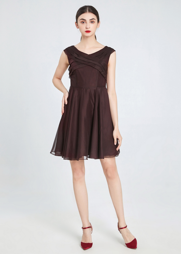 Đầm xòe sát nách xinh xắn HH0A0541