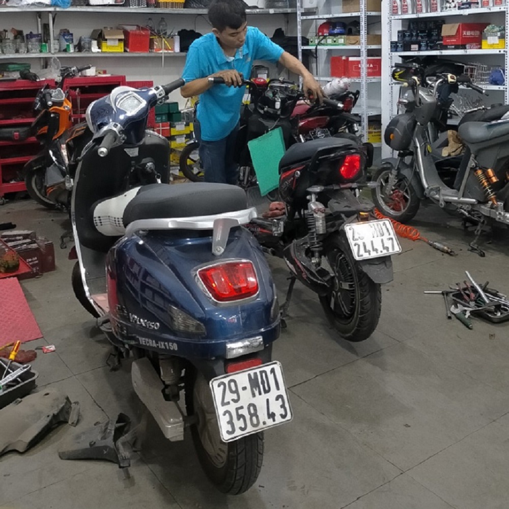 SẠC CHUYÊN DỤNG DÀNH CHO XE ĐẠP ĐIỆN NIJIA - SIÊU BỀN - SẠC DÒNG ĐIỆN CHUẨN - NGẮT ĐIỆN TUYỆT ĐỐI - BẢO VỆ XE - KÉO DÀI TUỔI THỌ ẮC QUY - LOẠI 48V-12AH HOẶC 48V-20AH - CHÂN ĐẶC HOẶC CHÂN CHỤP