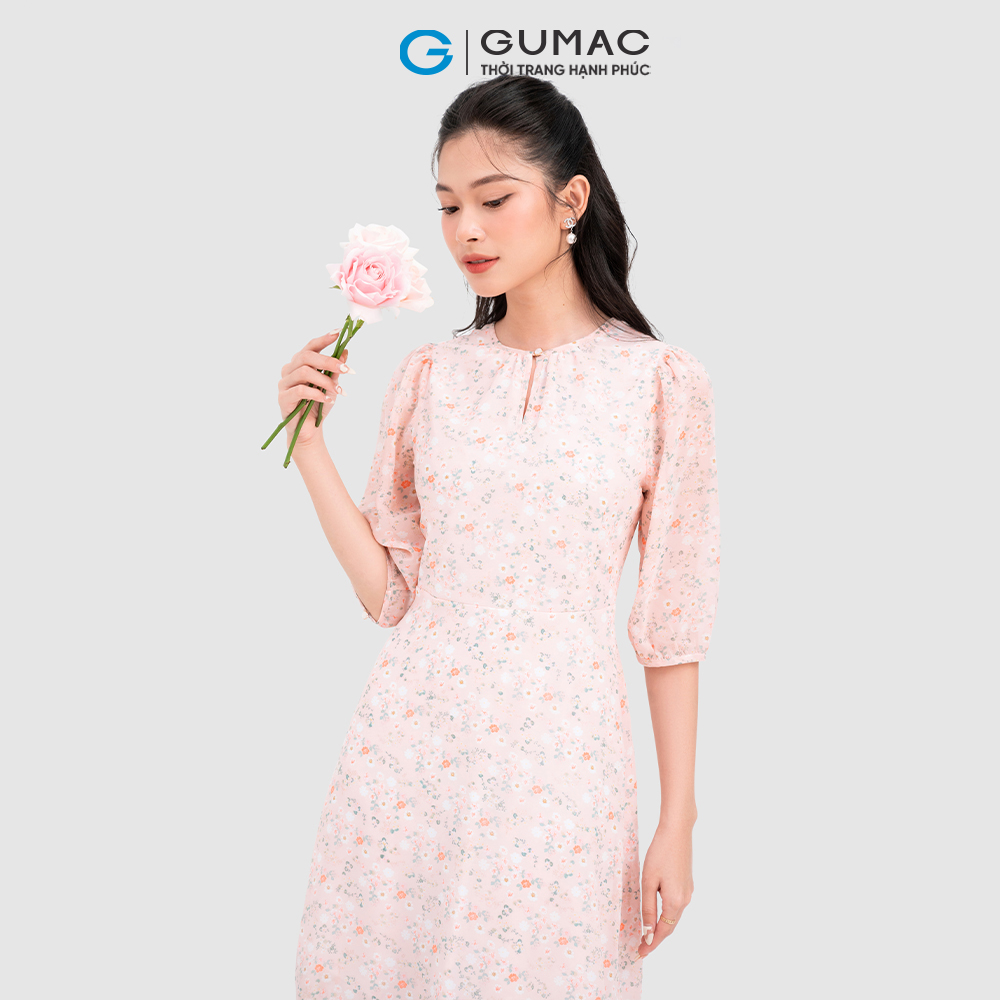 Đầm cổ xẻ GUMAC DC11082 hoa nhí đính nút nữ tính