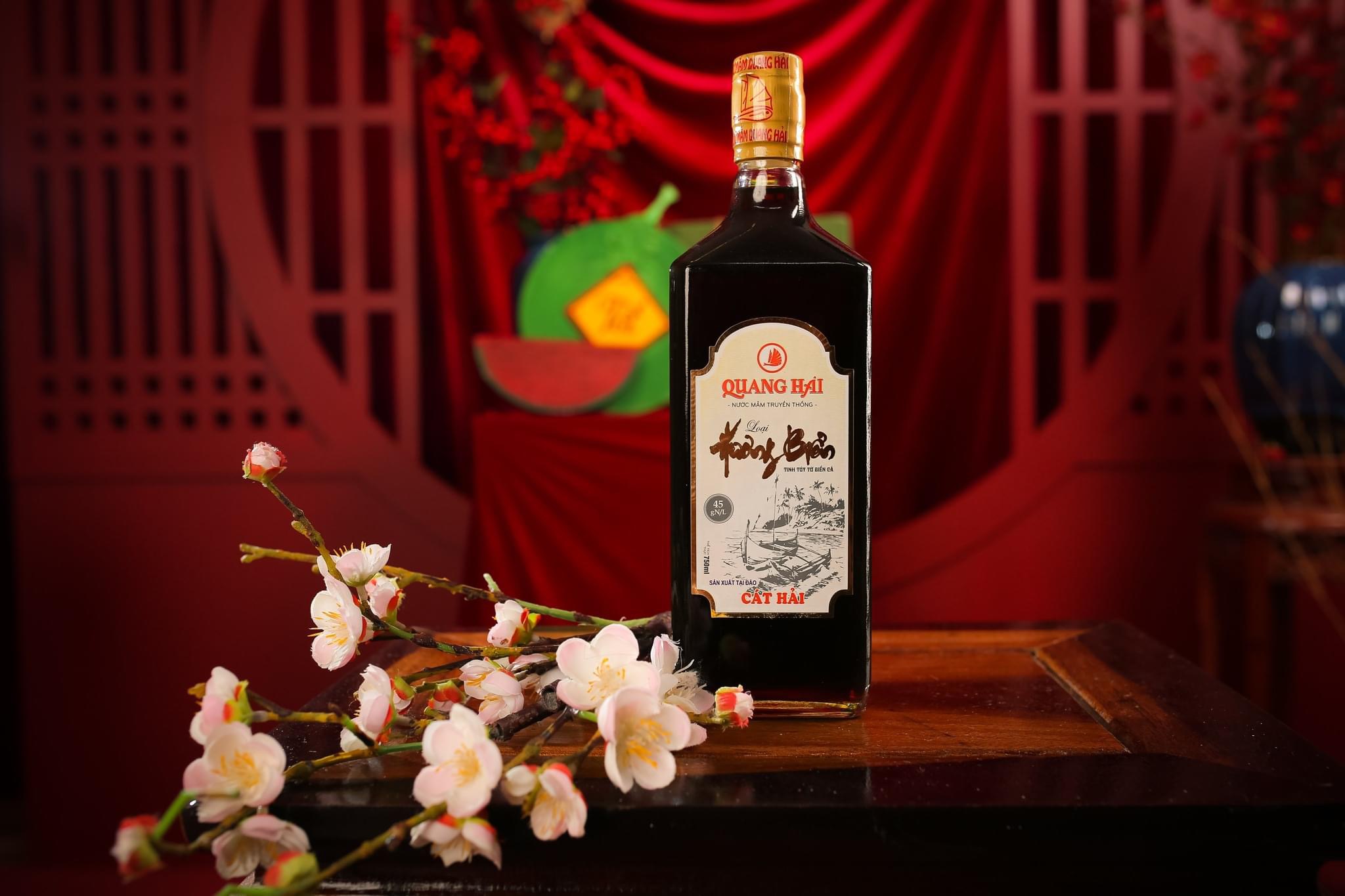 Nước Mắm Truyền Thống Cát Hải - Quang Hải, loại Hương Biển 45ºN, chai 750ml