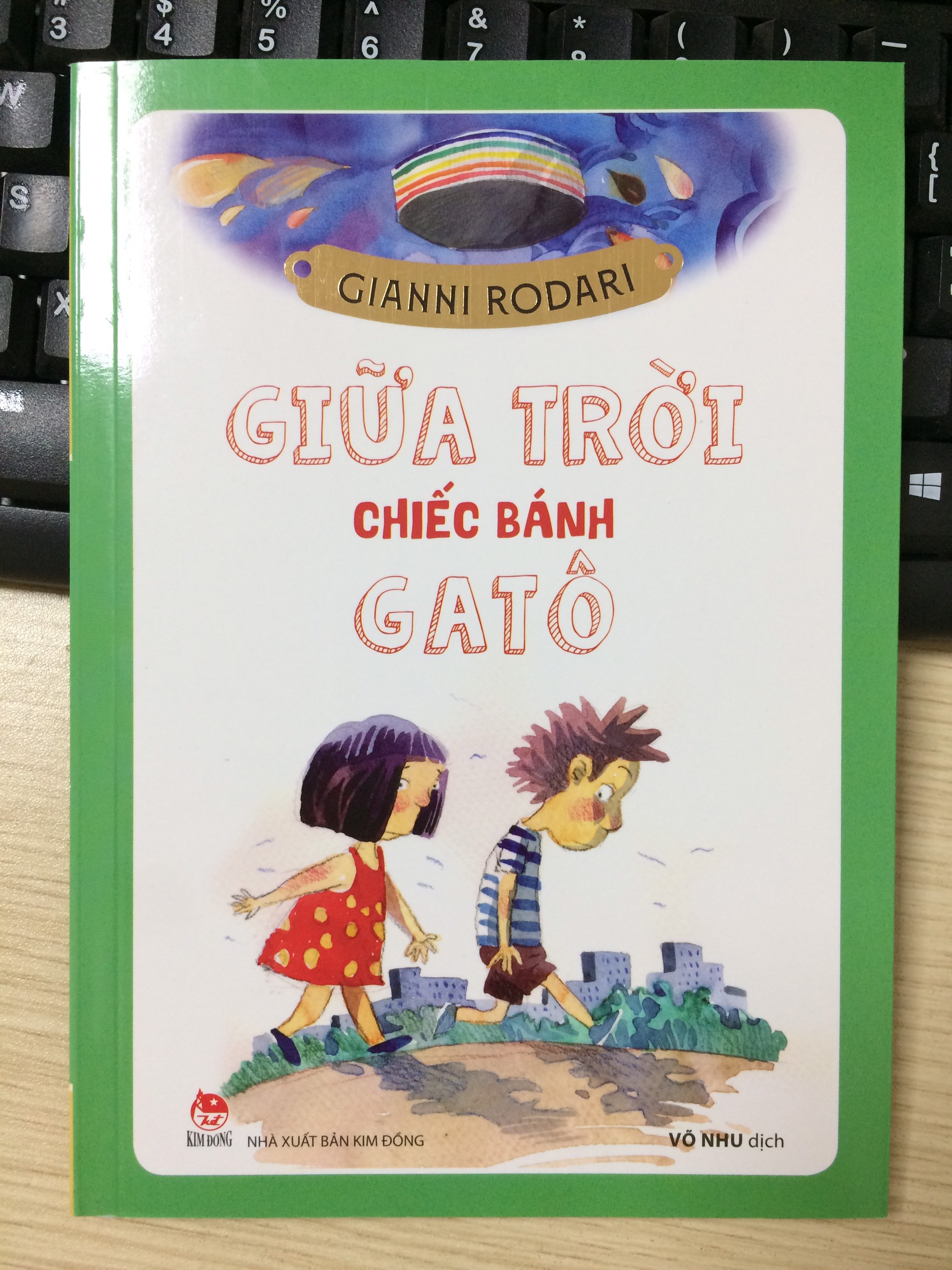 Giữa trời chiếc bánh GATÔ