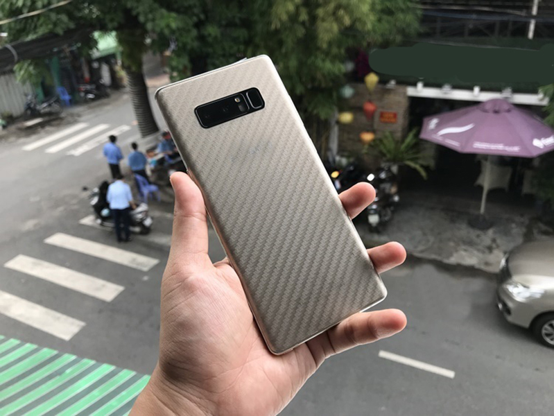 Dán mặt sau lưng carbon cho Samsung Note 9