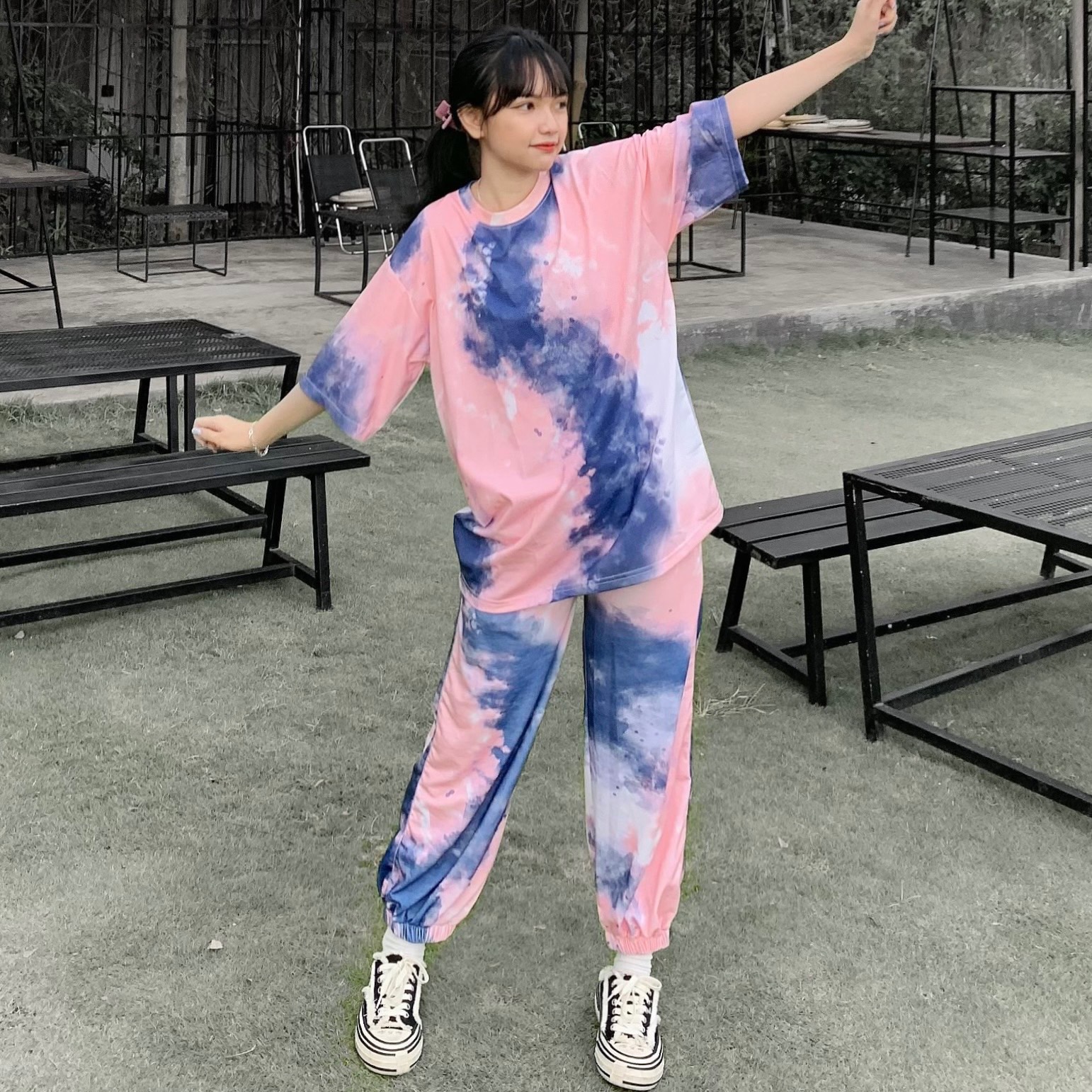 Áo Thun Tay Lỡ Lửng Loang Màu Hồng Xanh Đậm Tie Dye Tay Lỡ Form Rộng Nam Nữ Unisex - MM