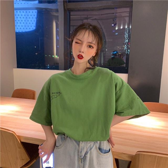 Áo thun tay lỡ form rộng