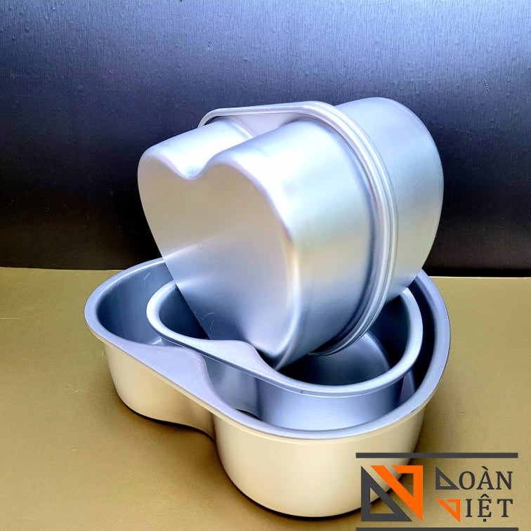 Khuôn Nhôm Đúc NGUYÊN KHỐI - Hình TIM khuôn lớn 20cm / 15cm dày chắc chắn. Dụng Cụ Làm Bánh, khuôn bánh nướng hấp TRUYỀN THỐNG bánh bông lan, bánh mì, bánh bò, bánh da lợn, rau câu, nhấn xôi, chứa đựng bảo vệ thực phẩm