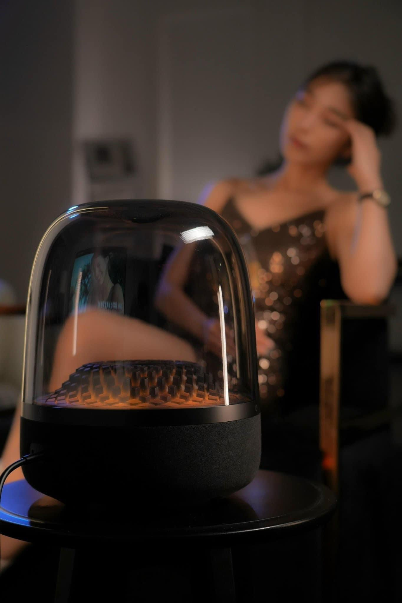Loa Harman Kardon Aura Studio 4 - Hàng Chính Hãng