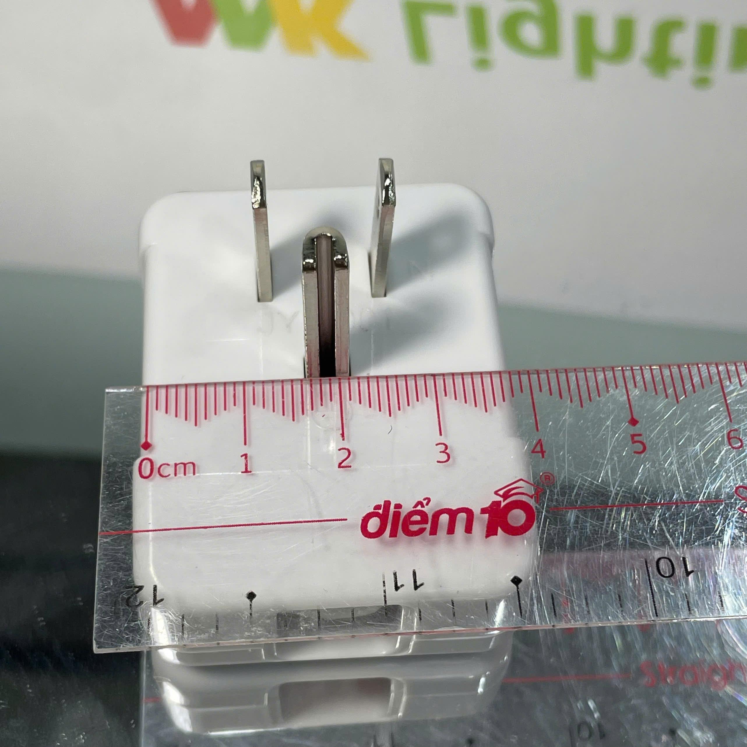 Phích cắm điện 3 chấu JY-7001 AC 250V 15A JYE/ JY-7003AC 250V 15AJYE Thương hiệu: JYE