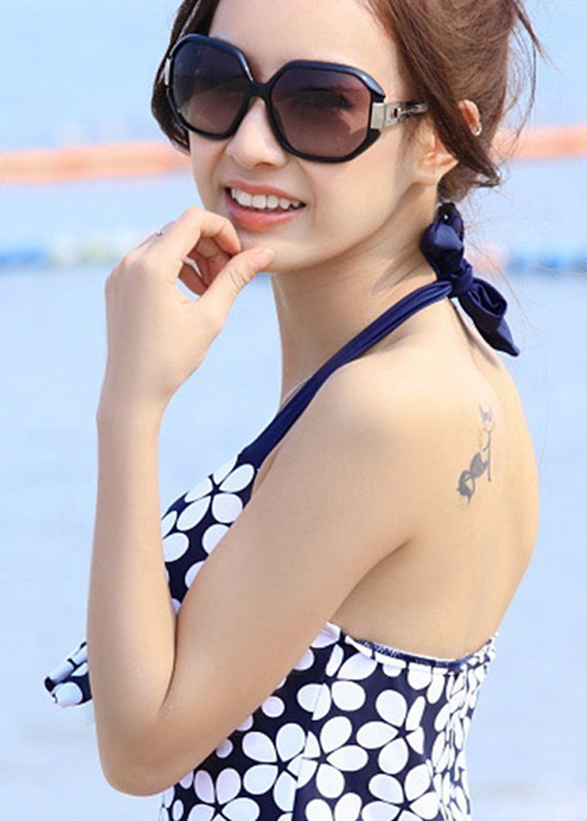 BỘ BƠI CÓ CÚP NGỰC