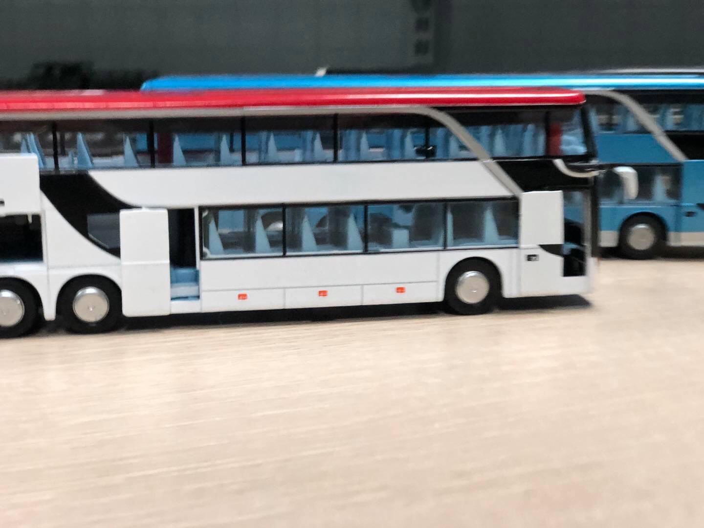 Mô hình xe bus 2 tầng kim loại XLG