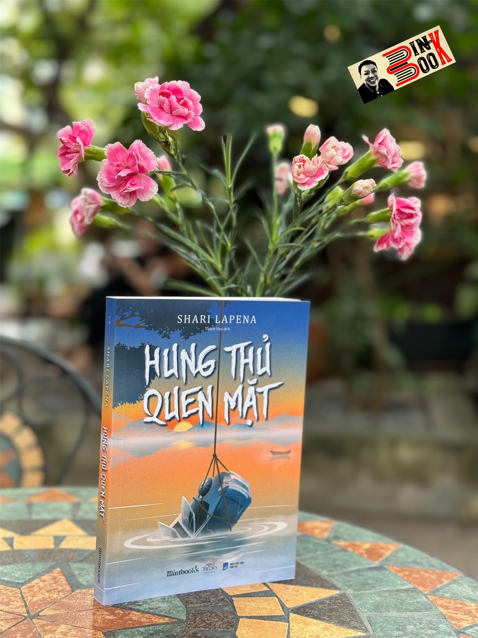 (tặng bookmark 2 mặt) HUNG THỦ QUEN MẶT - Shari Lapena - AZ Việt Nam