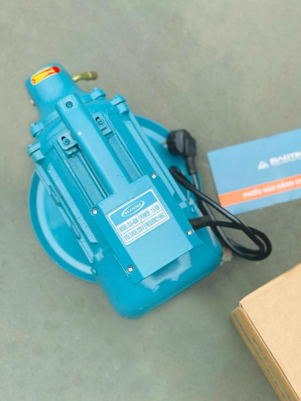 MÁY ĐẦM DÙI MOTOR 1500W CLASSIC CLA-6206- HÀNG CHÍNH HÃNG