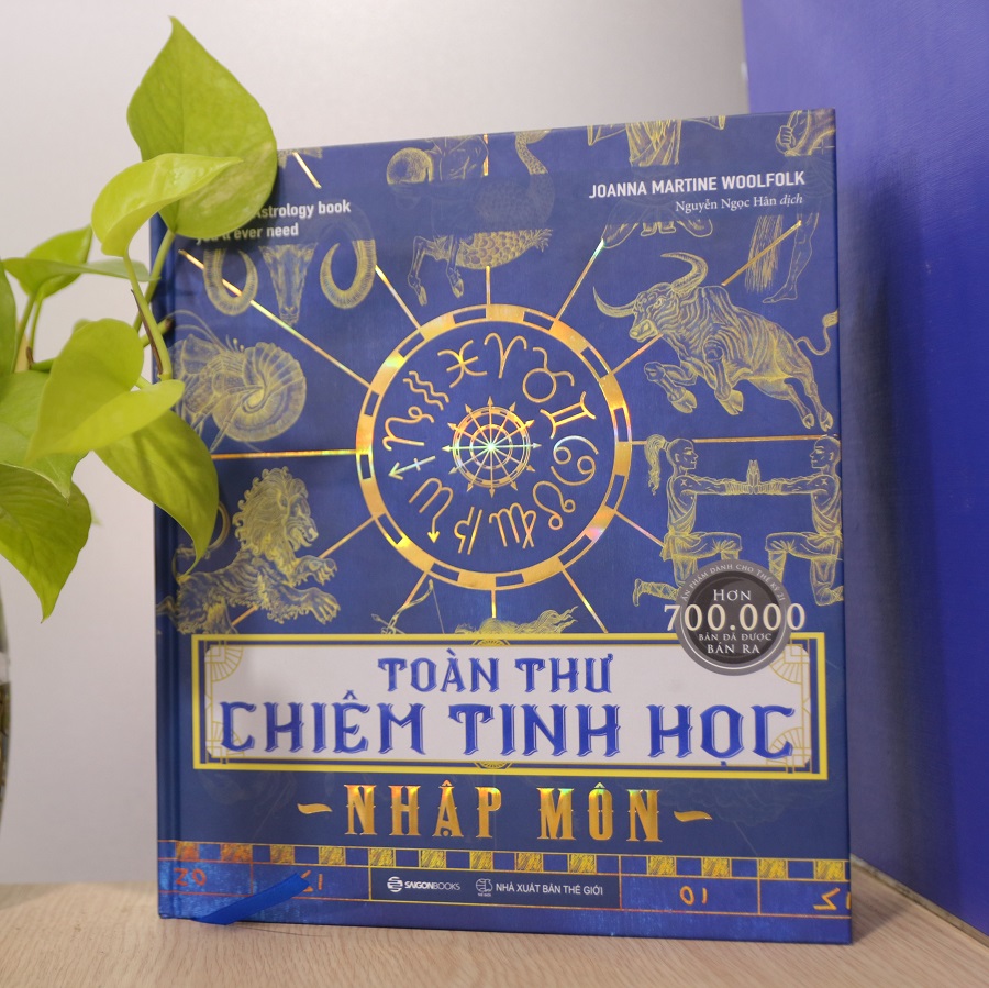 Toàn thư chiêm tinh học nhập môn  - Tác giả: Joanna Martine Woolfolk