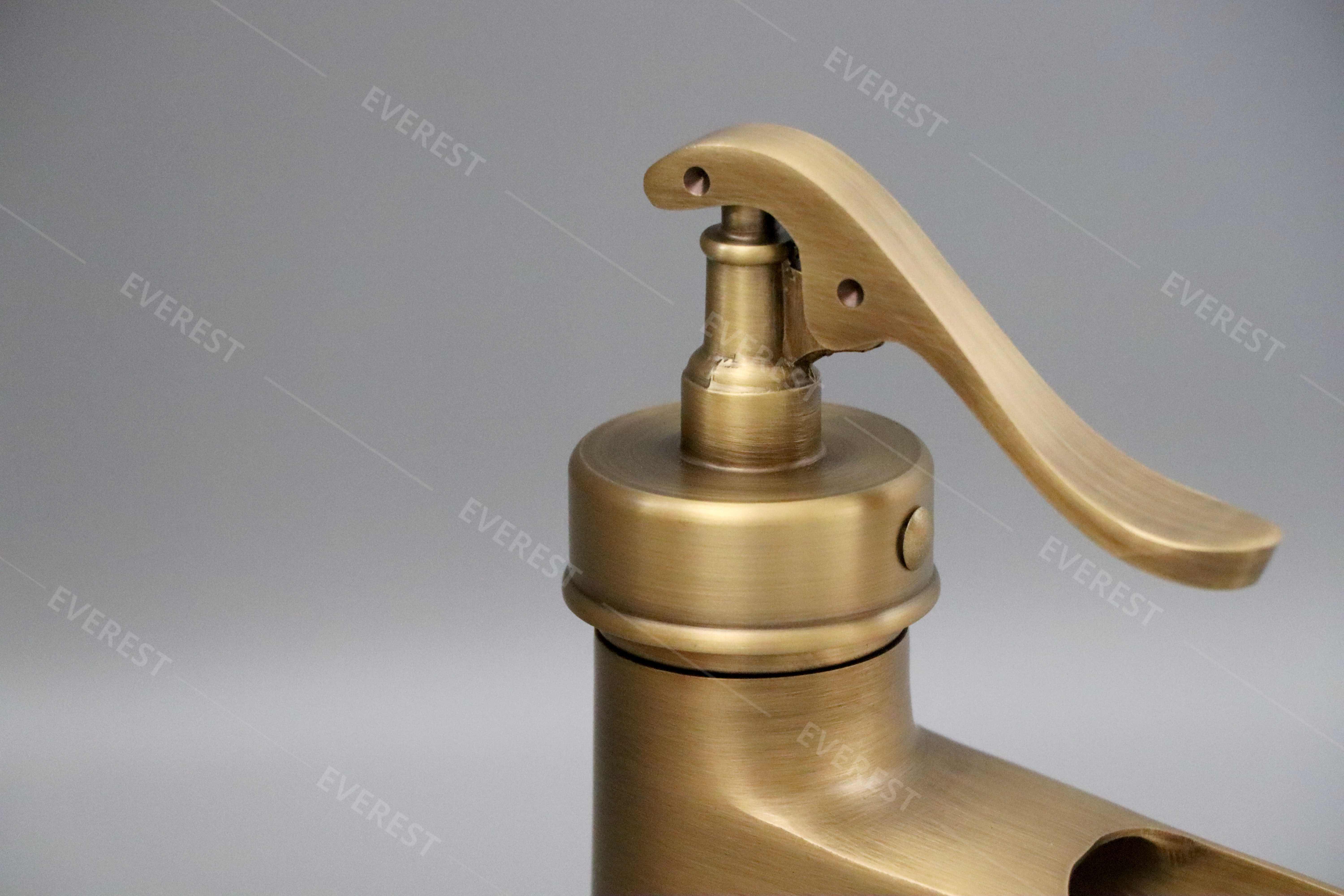 Vòi lavabo bằng đồng EVEREST EV-2007