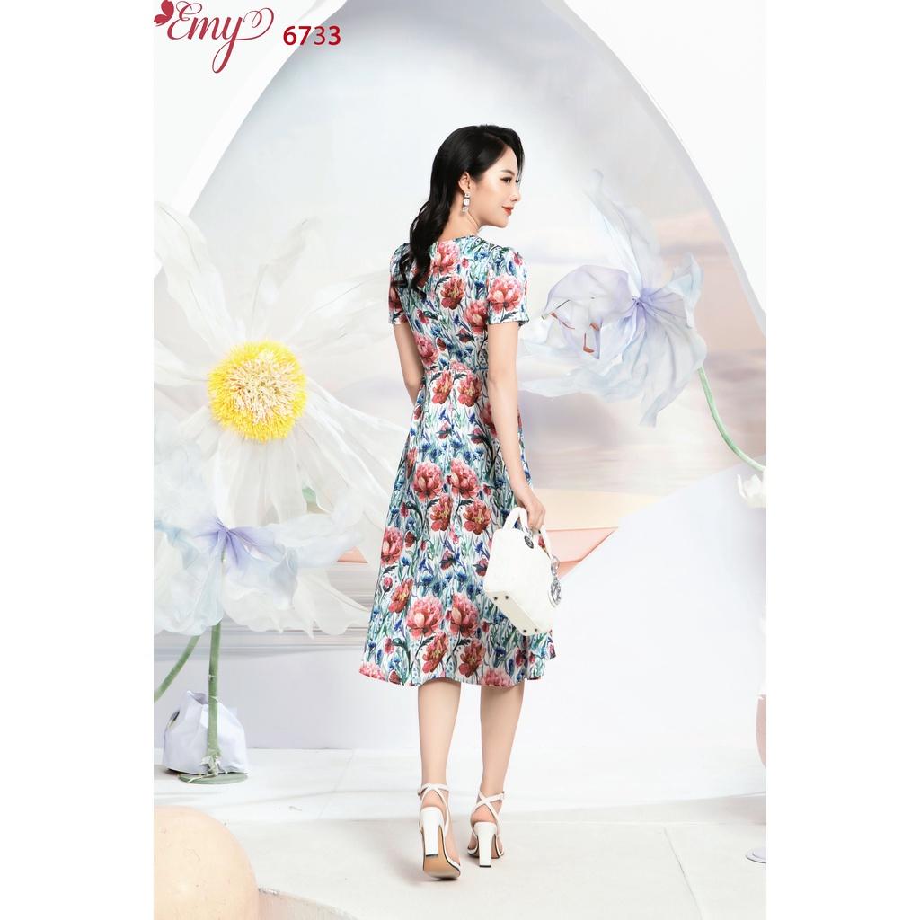 Đầm EMY EM6733 Xoè Midi Cổ Tim Hoa