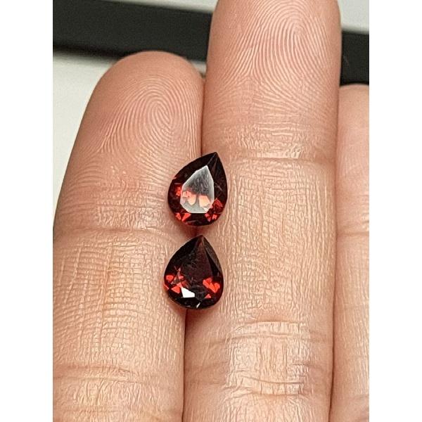 230 (6) L Cặp Hạt Garnet Đỏ Dùng Để Làm bông (THIÊN NHIÊN)