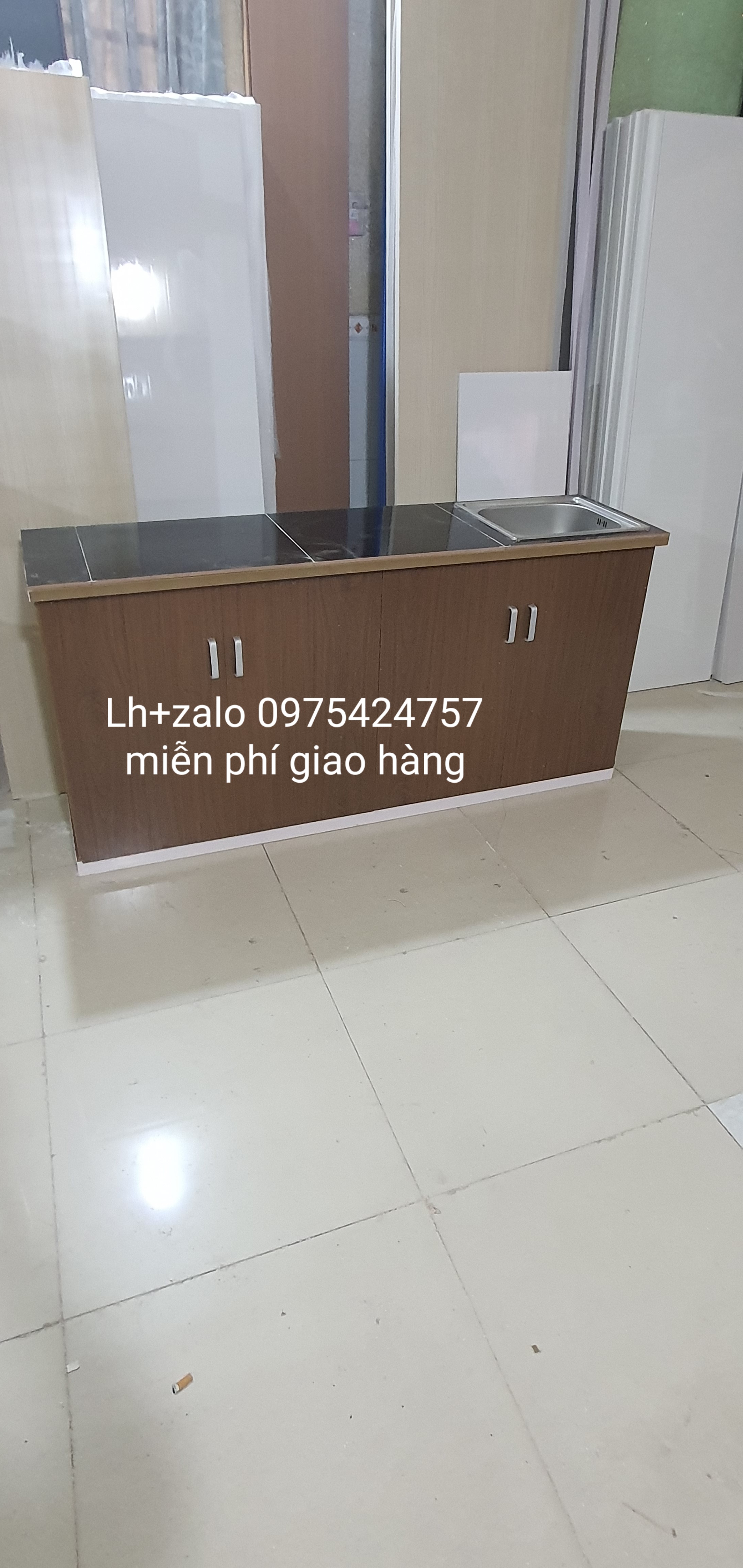 Tủ bếp sẵn bồn mặt gạch nhựa đài loan