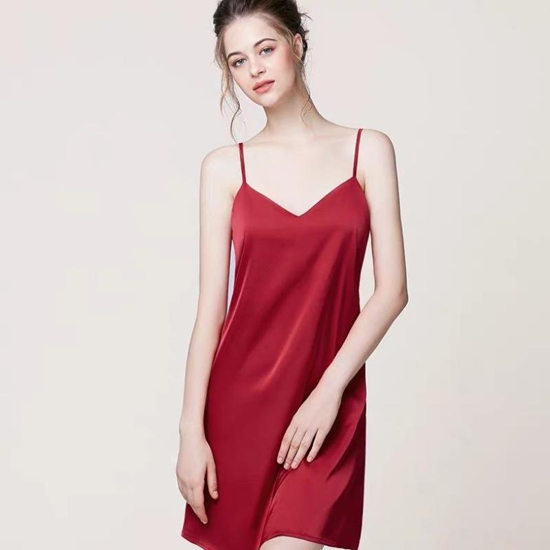 Váy ngủ nữ, váy 2 dây lụa VILADY - V128 dáng suông màu đỏ đô chất liệu lụa Pháp cao cấp