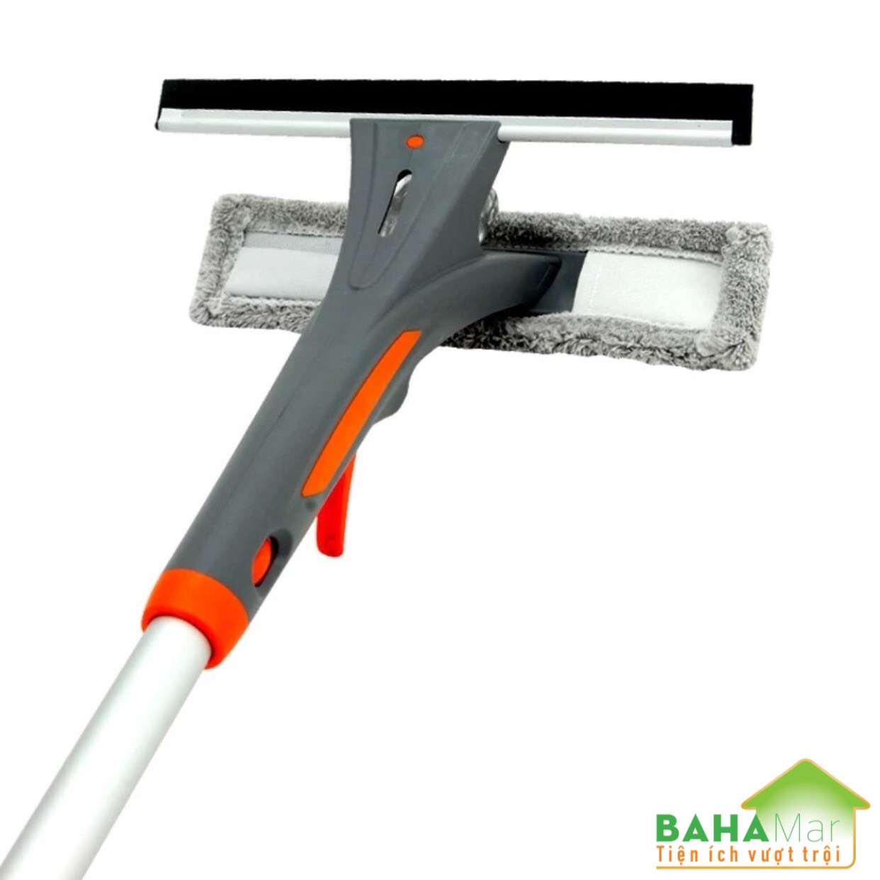CÂY LAU KÍNH 3 TRONG 1 BAHAMAR rất tiện dụng khi tích hợp cả bình xịt gắn vào đầu cây lau có gạt kính và bông lau đồ
