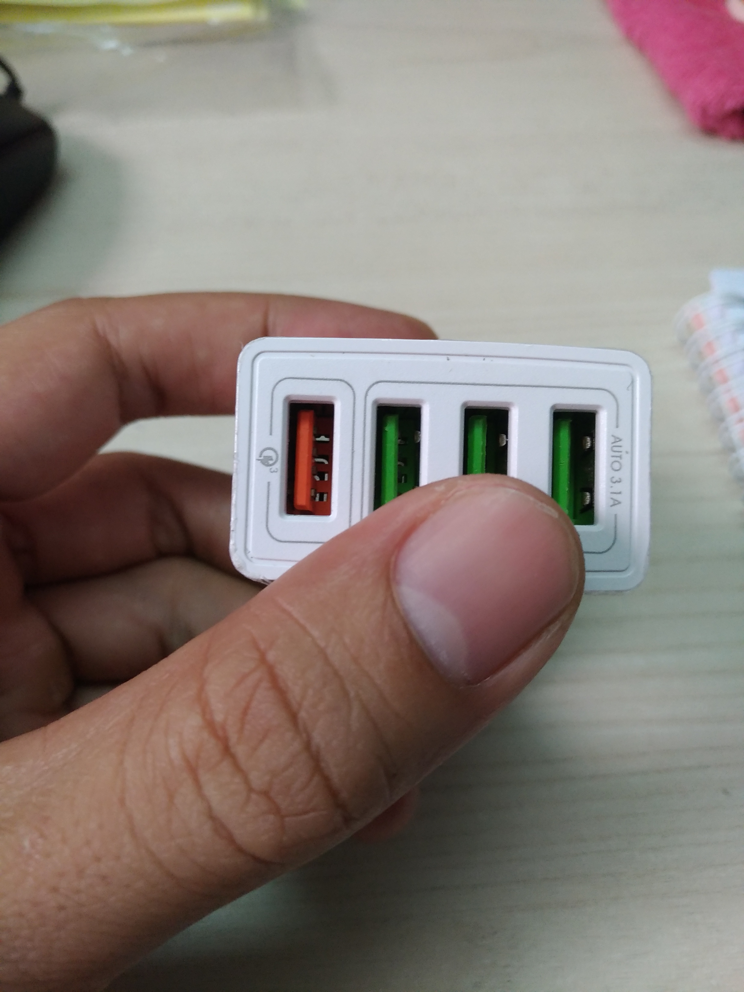 Củ sạc nhanh QC3.0 - 4 cổng usb