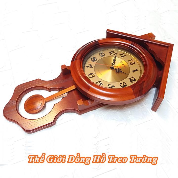 ĐỒNG HỒ TREO TƯỜNG GỖ TỰ NHIÊN HÌNH NGÔI NHÀ, CÓ QUẢ LẮC
