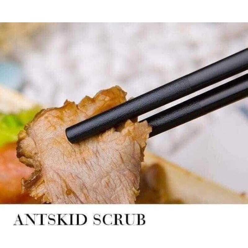 Đũa mạ vàng