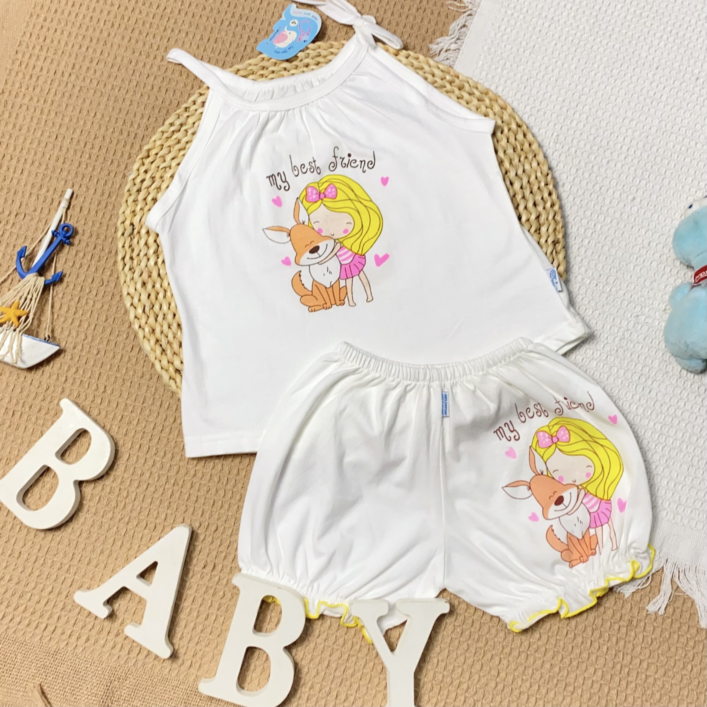 (8-16kg) BỘ QUẦN ÁO HAI DÂY COTTON TRẮNG IN JOU CHO BÉ GÁI - Giao HÌNH IN ngẫu nhiên