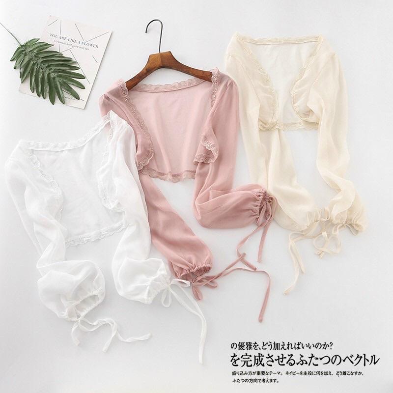 Áo khoác voan lửng mong manh phối ren