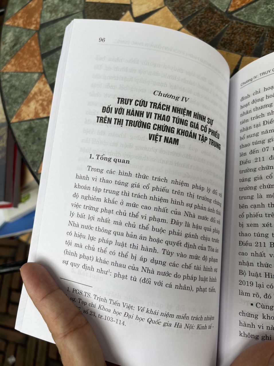 (Tái bản lần 2) THAO TÚNG GIÁ CỔ PHIẾU TRÊN THỊ TRƯỜNG CHỨNG KHOÁN TẬP TRUNG VIỆT NAM DƯỚI GÓC NHÌN CHUYÊN SÂU VỀ TÀI CHÍNH VÀ PHÁP LUẬT – Quang Minh Trí -NXB CT Quốc Gia Sự Thật