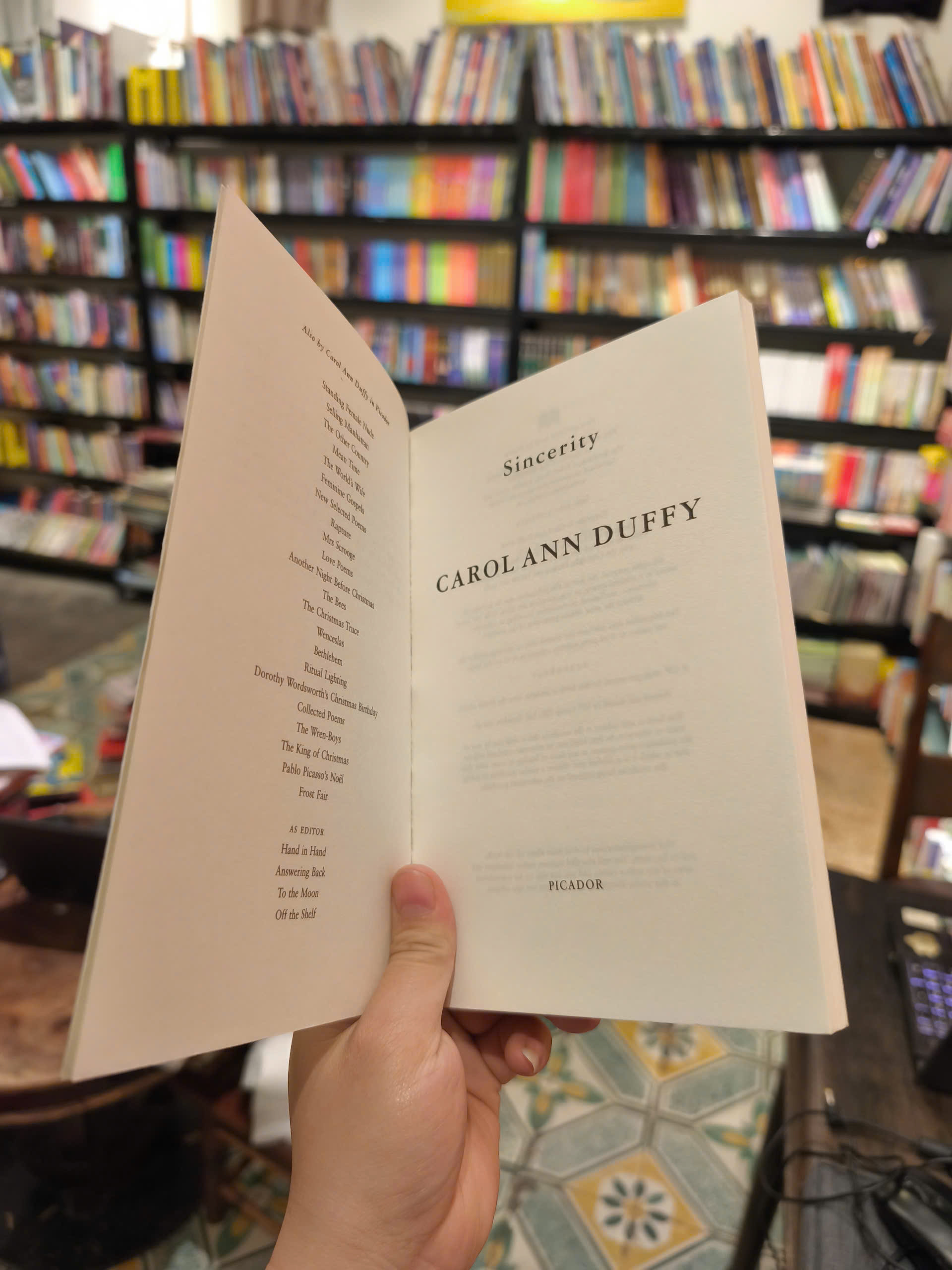 Sách - Sincerity by Carol Ann Duffy - Poetry, LGBT, Queer In English