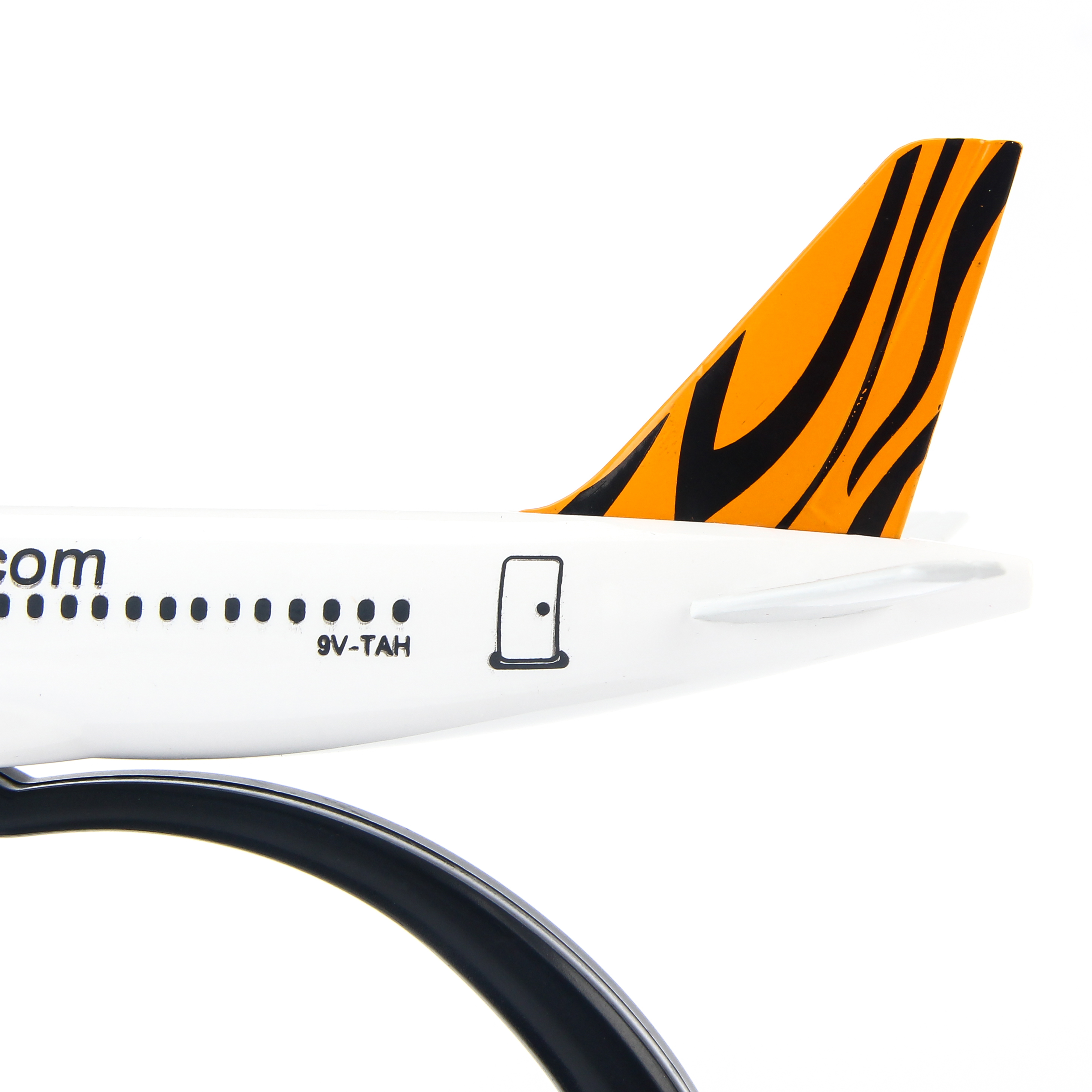 Mô Hình Máy Bay Trưng Bày Airbus A320 Tiger Airlines Everfly (Trắng Cam)