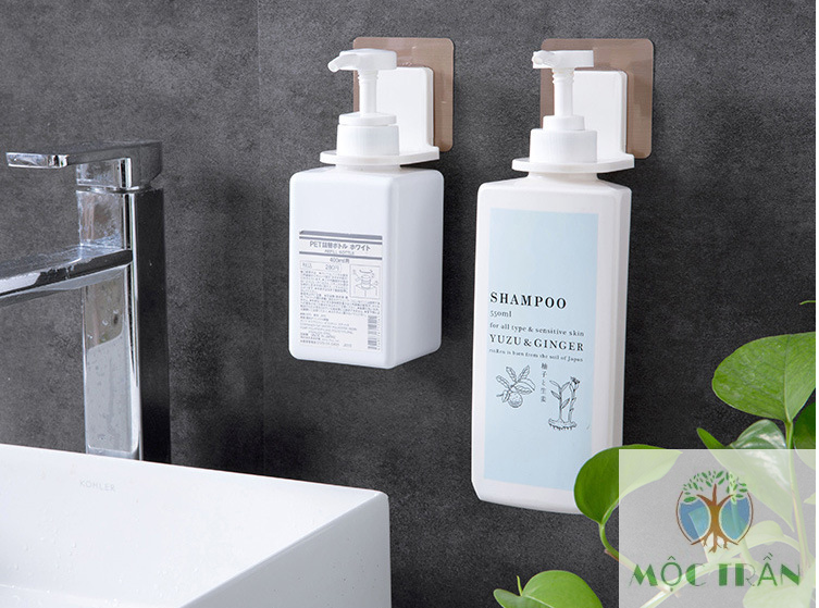 MÓC DÁN TƯỜNG TREO BÌNH NƯỚC RỬA TAY, DẦU GỘI, SỮA TẮM CÓ VÒI XỊT SIÊU CHẮC
