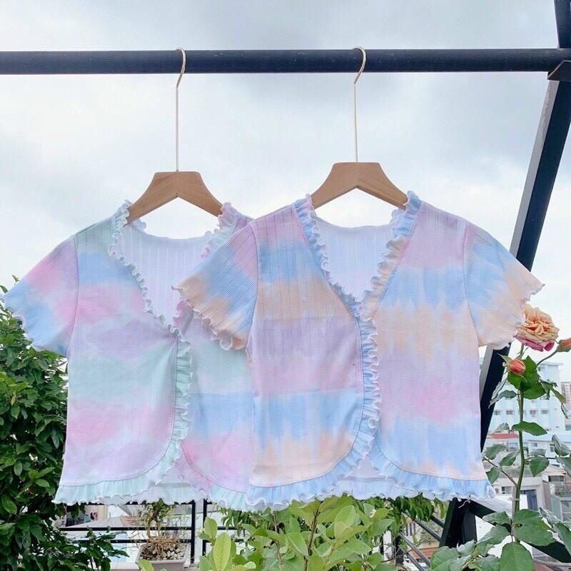Áo croptop cổ V viền bèo loang xẻ nhẹ nhàng