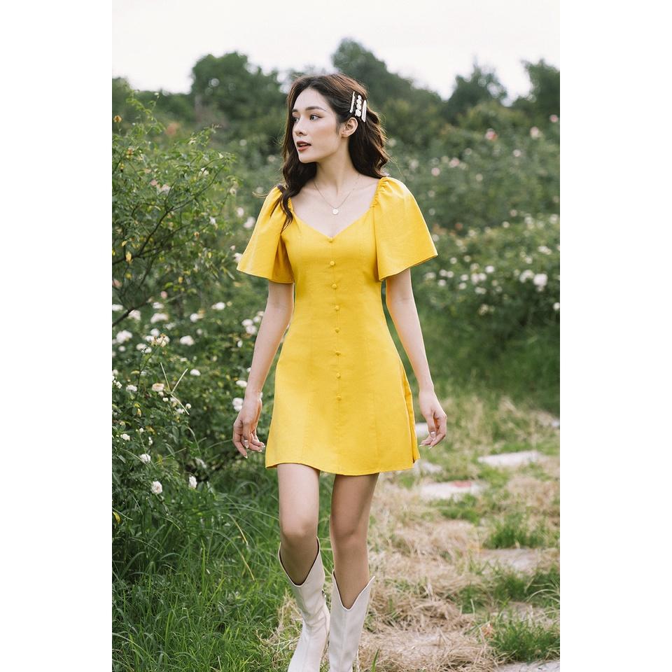 Đầm Sunny tay bồng nhẹ màu vàng