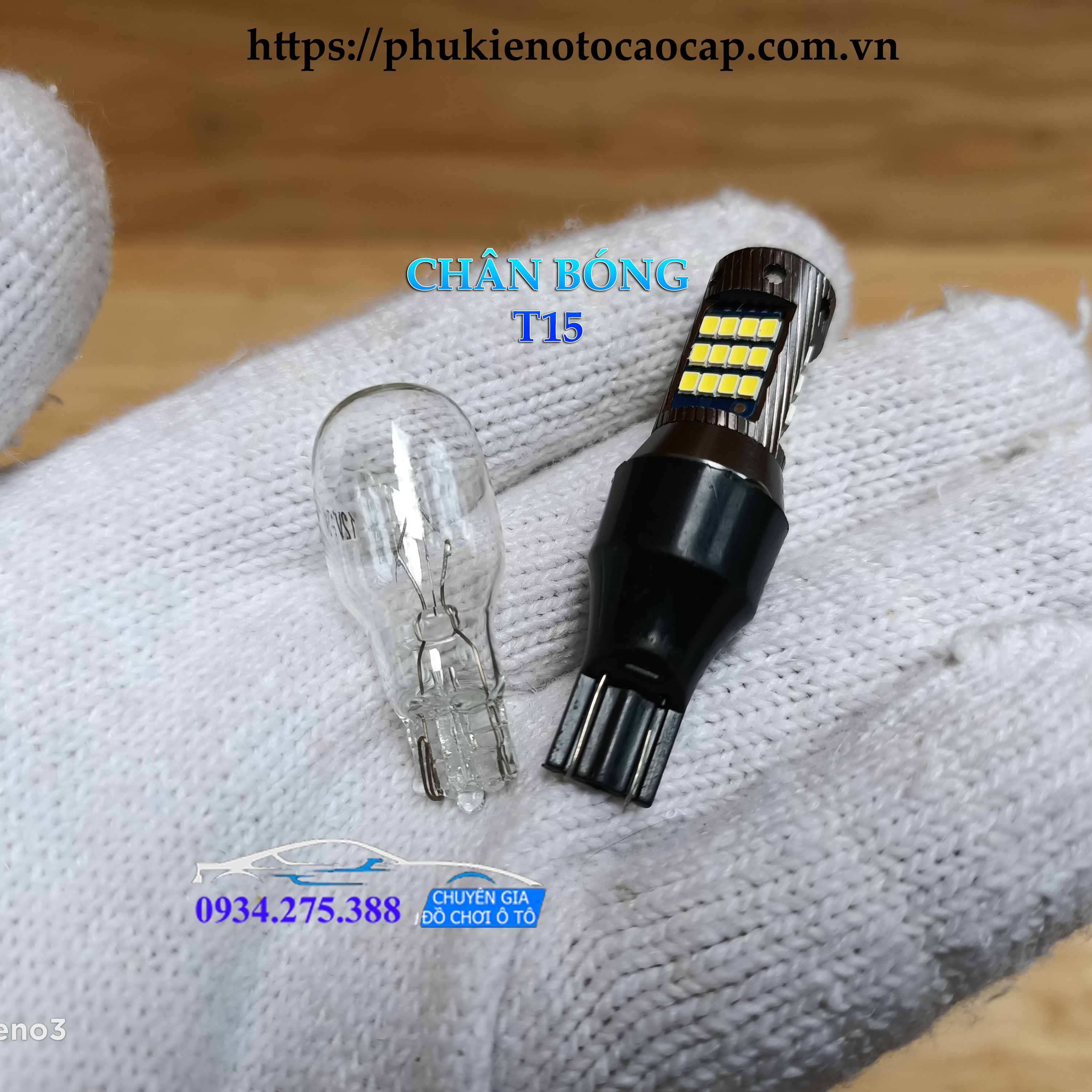 Đèn led lùi tăng sáng 360 độ ô tô