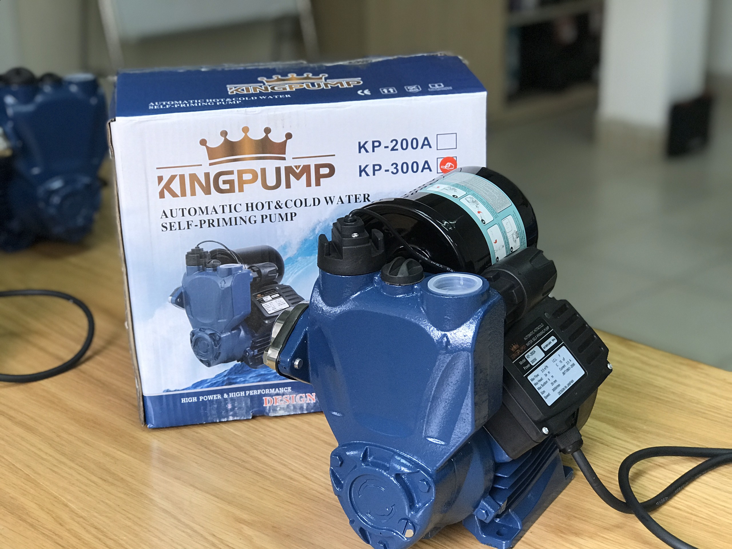 Máy bơm nước tăng áp tự động 300W KINGPUMP KP-300A- Hàng chính hãng