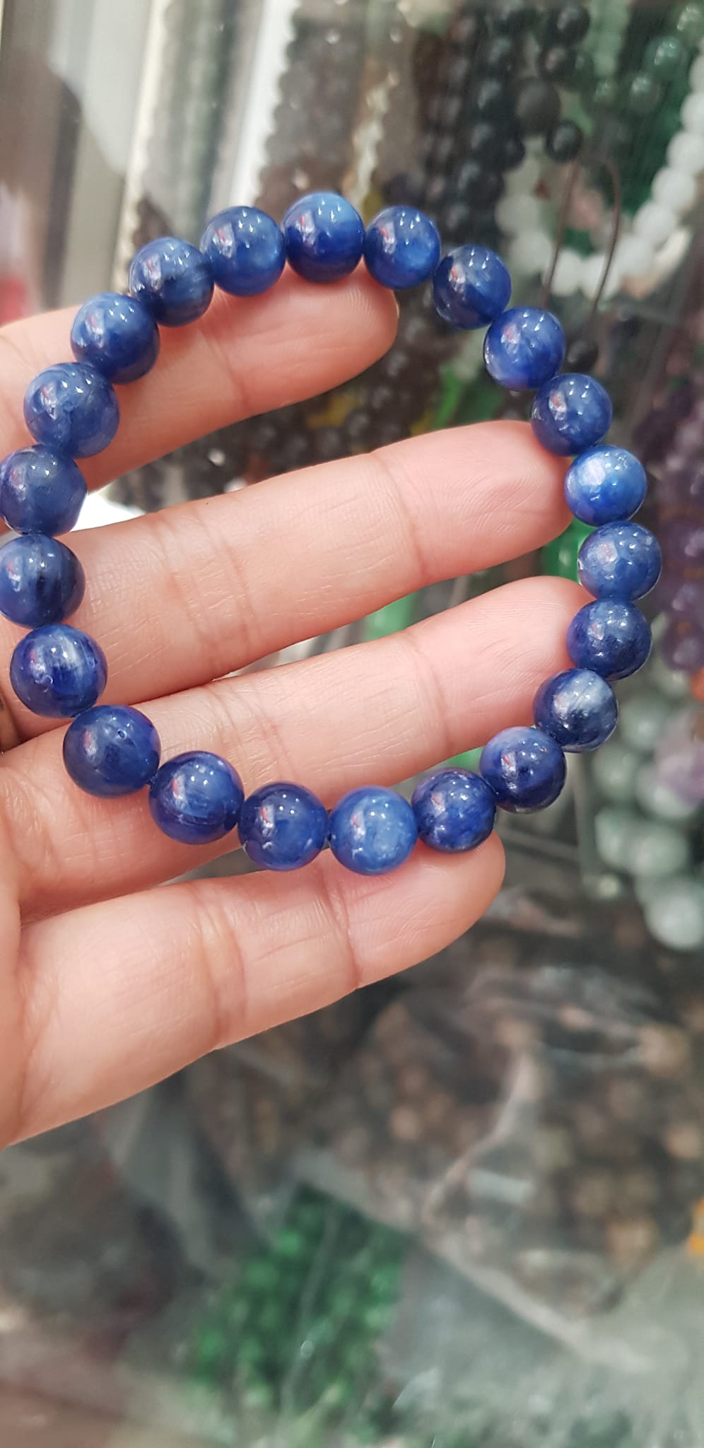 Vòng tay nữ đá kyanite tự nhiên cao cấp hay đá Sapphire nước xanh dương Đậm bóng đẹp 8,5mm nữ mệnh Thủy mệnh Mộc đeo ạ